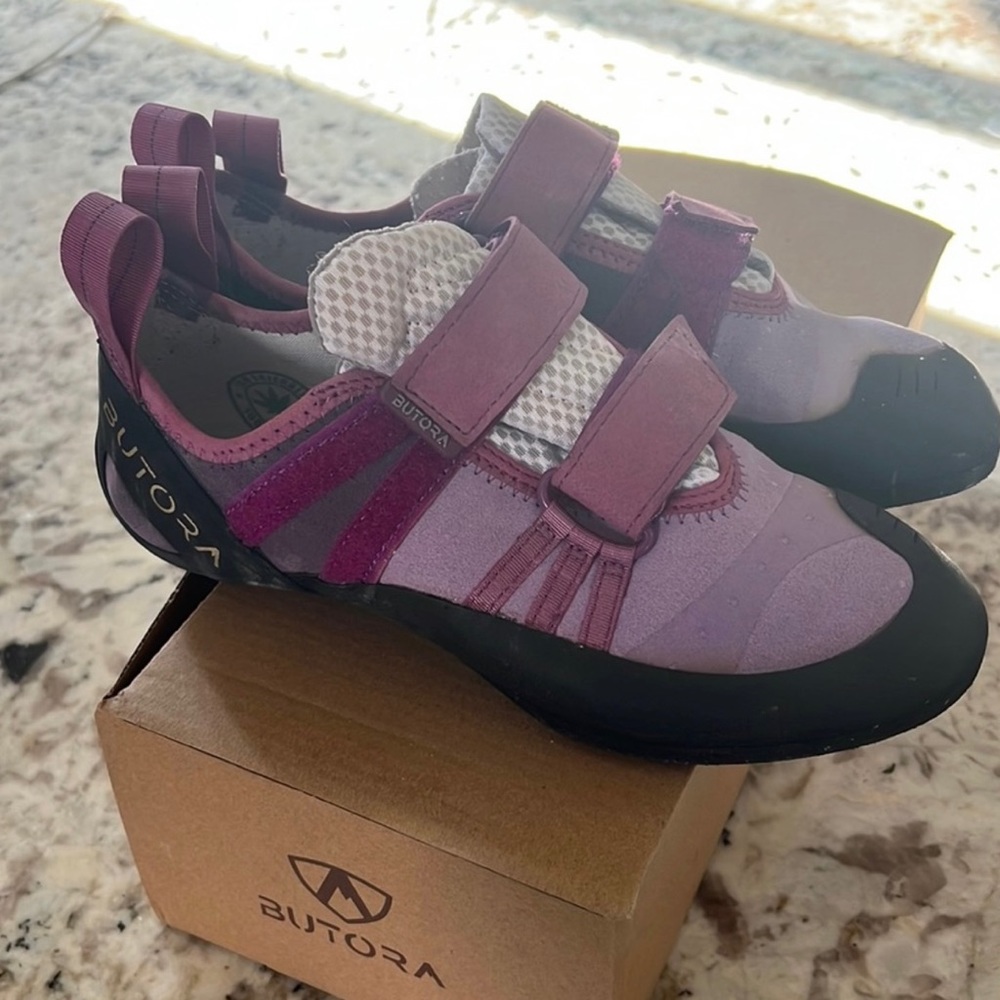 Climbing shoes size 7.5 fit more like a 6.5 worn on one route